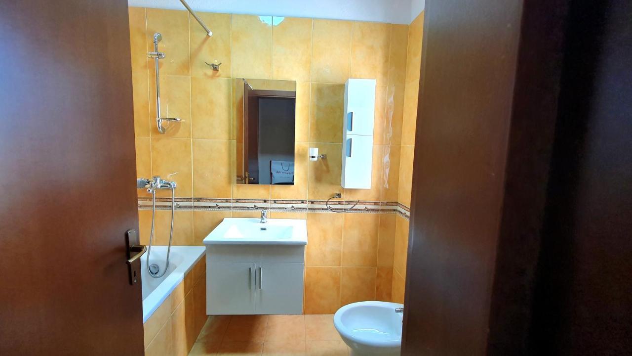 Star Apartment Tirana Kültér fotó